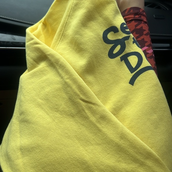 With Love from Emily + Meritt ~ Yellow Seas the Day Sweatshirt ~ Large - Picture 11 of 17